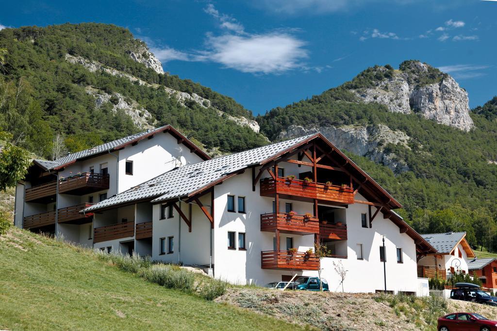 Residence Plein Soleil Avrieux Екстер'єр фото
